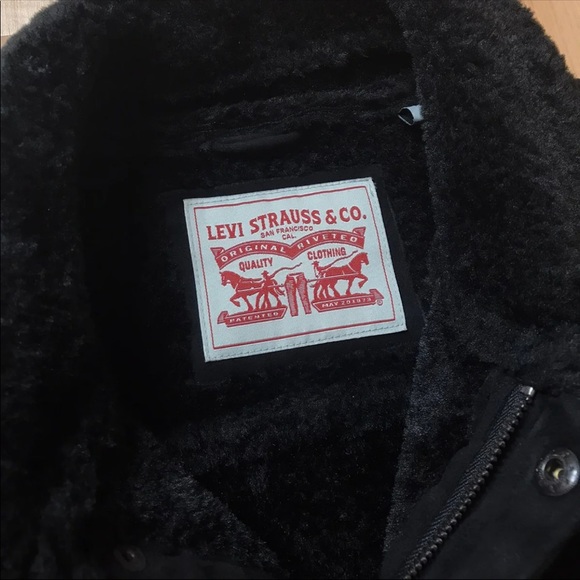 Levi’s Sherpa Faux Suede Trucker Jacket - Picture 8 of 9